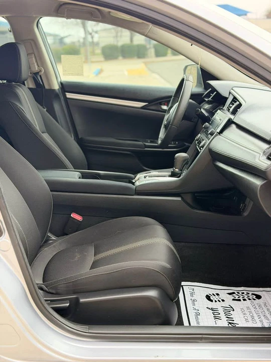 2017 Honda Civic 10th Gen - Image 16 of 17