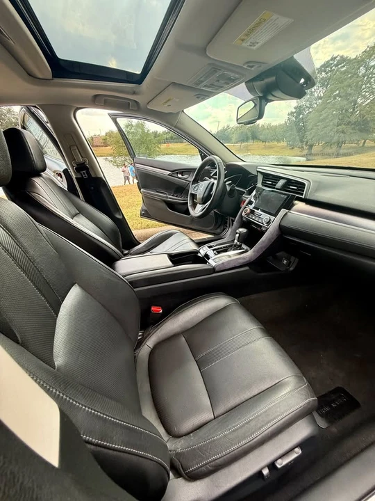 2017 Honda Civic 10th Gen - Image 13 of 17