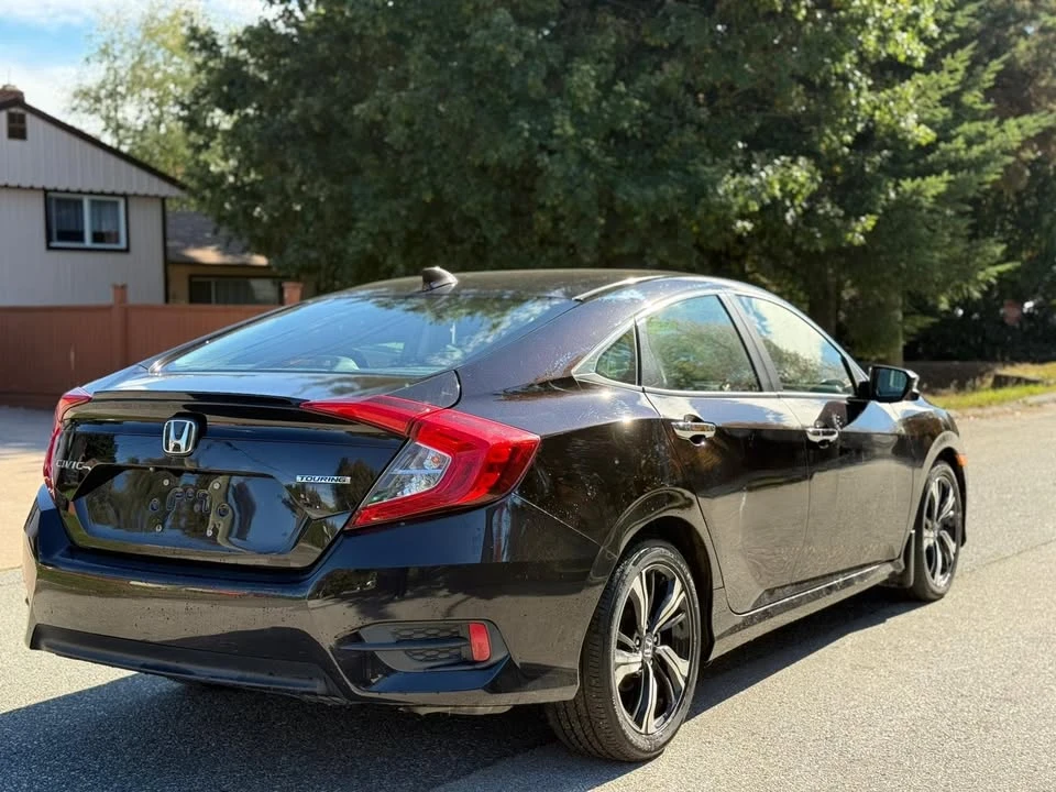 2017 Honda Civic 10th Gen - Image 5 of 19