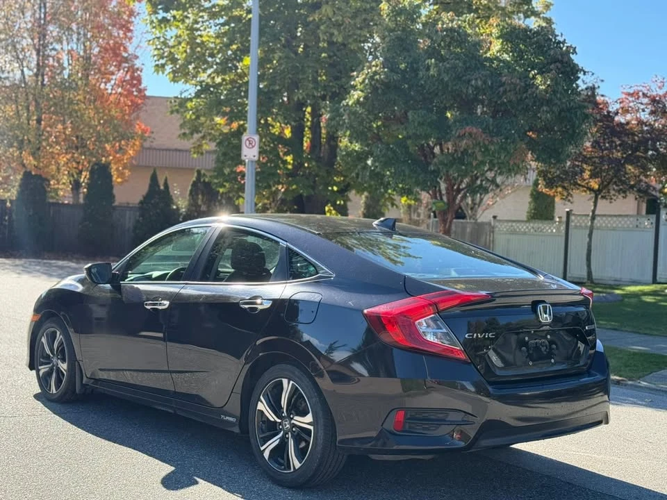 2017 Honda Civic 10th Gen - Image 3 of 19