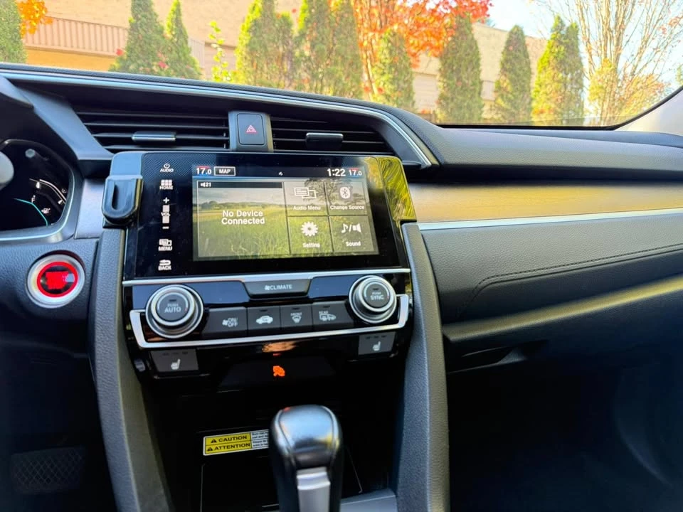 2017 Honda Civic 10th Gen - Image 13 of 19