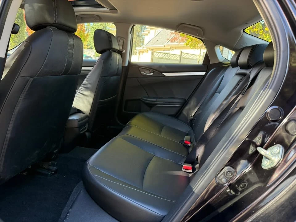 2017 Honda Civic 10th Gen - Image 16 of 19