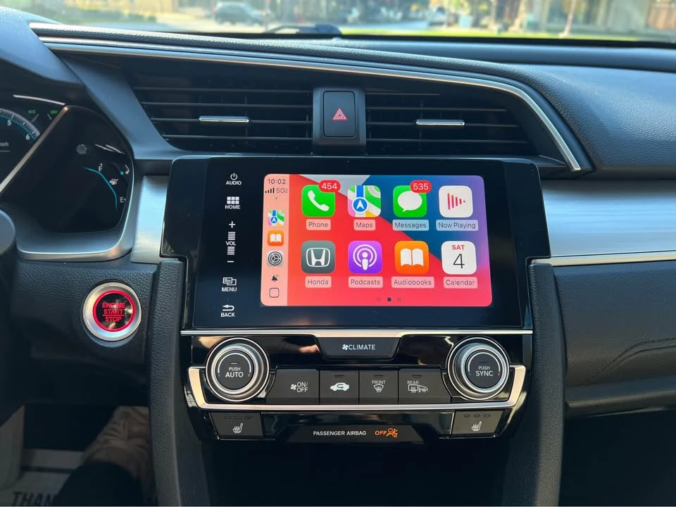 2017 Honda Civic 10th Gen - Image 10 of 20