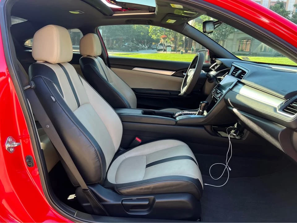 2017 Honda Civic 10th Gen - Image 14 of 20