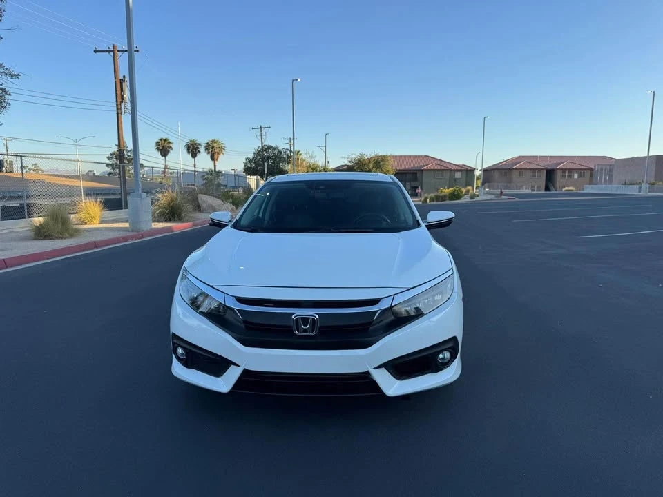 2017 Honda Civic 10th Gen - Image 4 of 11