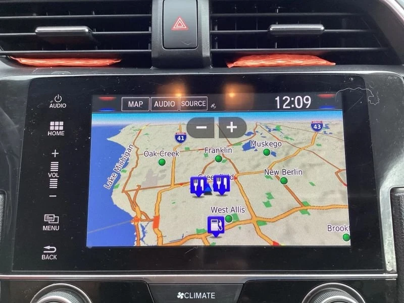 2017 Honda Civic 10th Gen - Image 15 of 18