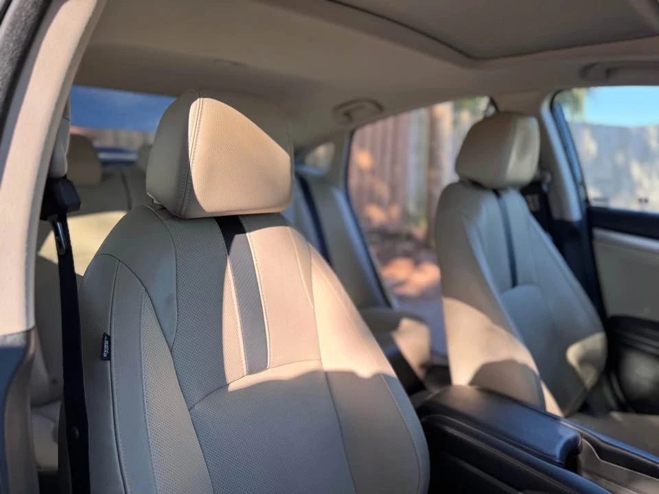 2017 Honda Civic 10th Gen - Image 4 of 9