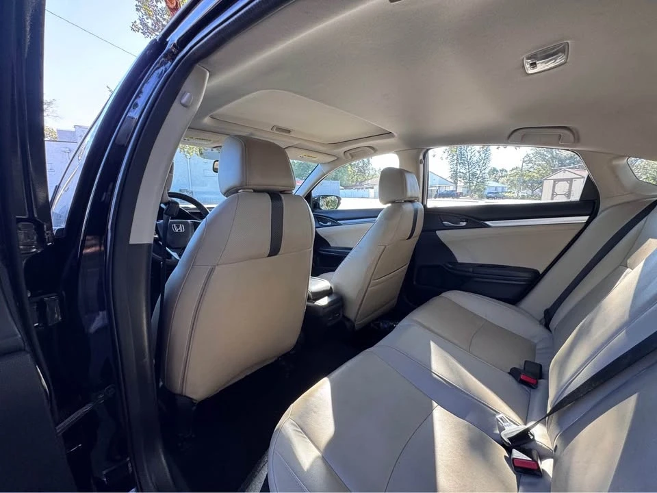 2017 Honda Civic 10th Gen - Image 5 of 9