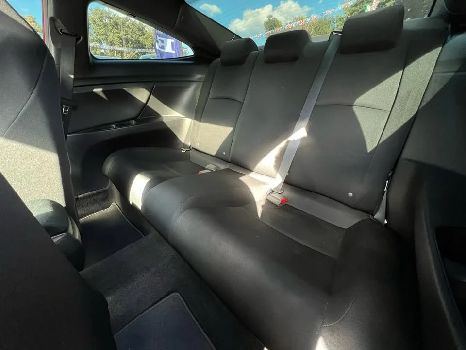 2017 Honda Civic 10th Gen - Image 19 of 20