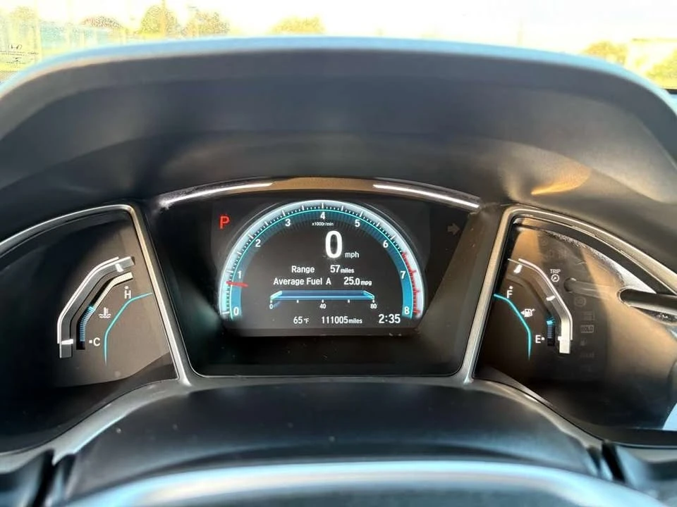 2017 Honda Civic 10th Gen - Image 15 of 20