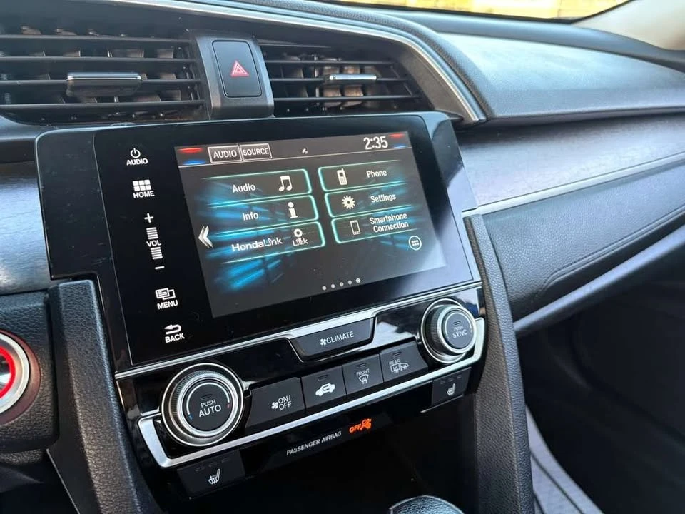 2017 Honda Civic 10th Gen - Image 16 of 20