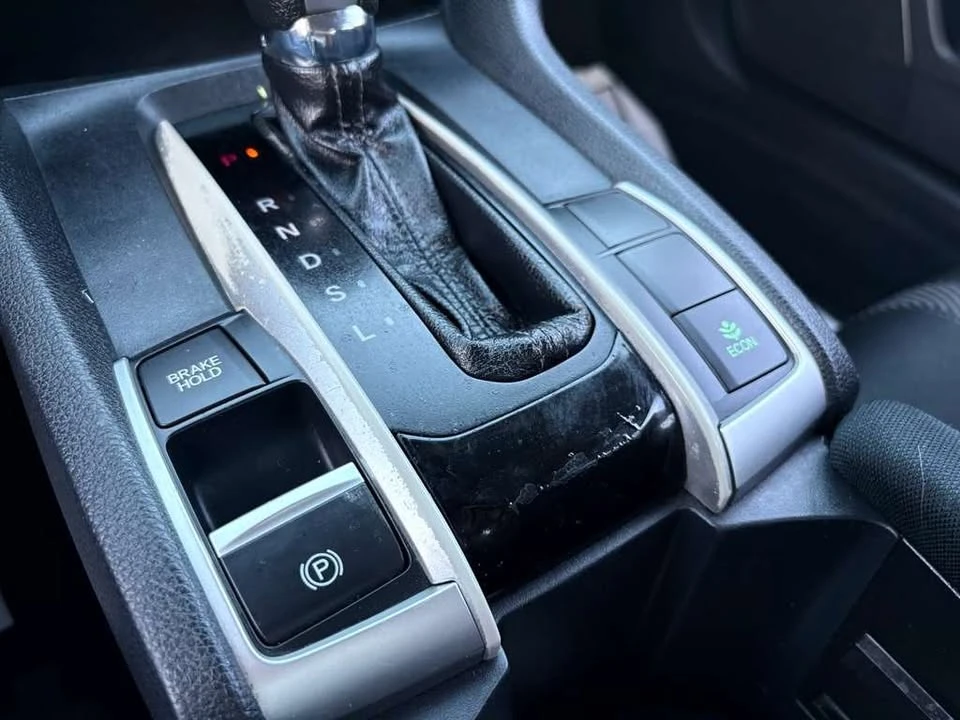 2017 Honda Civic 10th Gen - Image 18 of 20