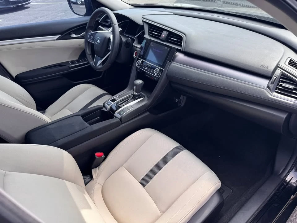 2017 Honda Civic 10th Gen - Image 13 of 15