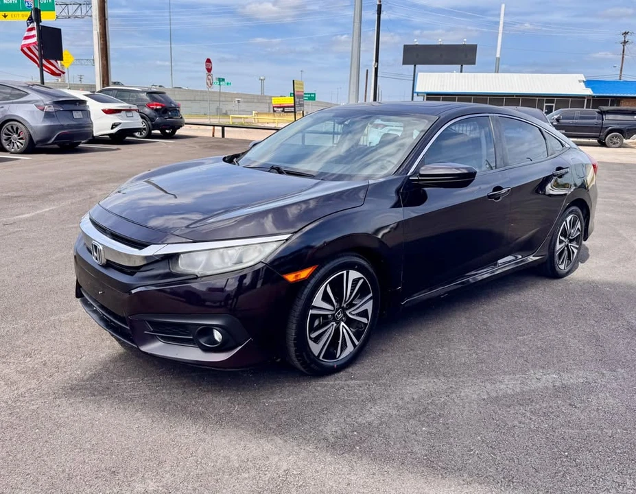 2017 Honda Civic 10th Gen - Image 3 of 15