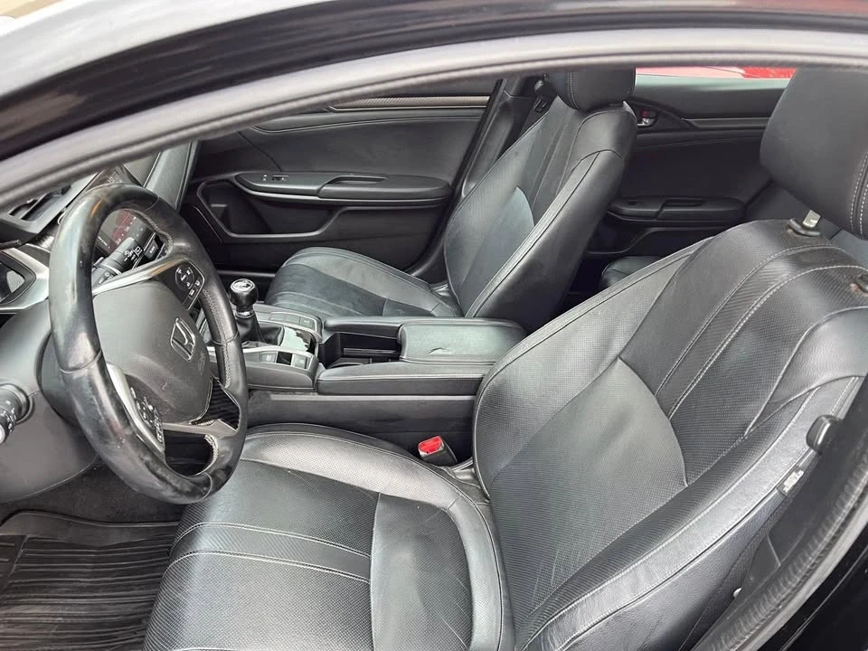 2017 Honda Civic 10th Gen - Image 9 of 17
