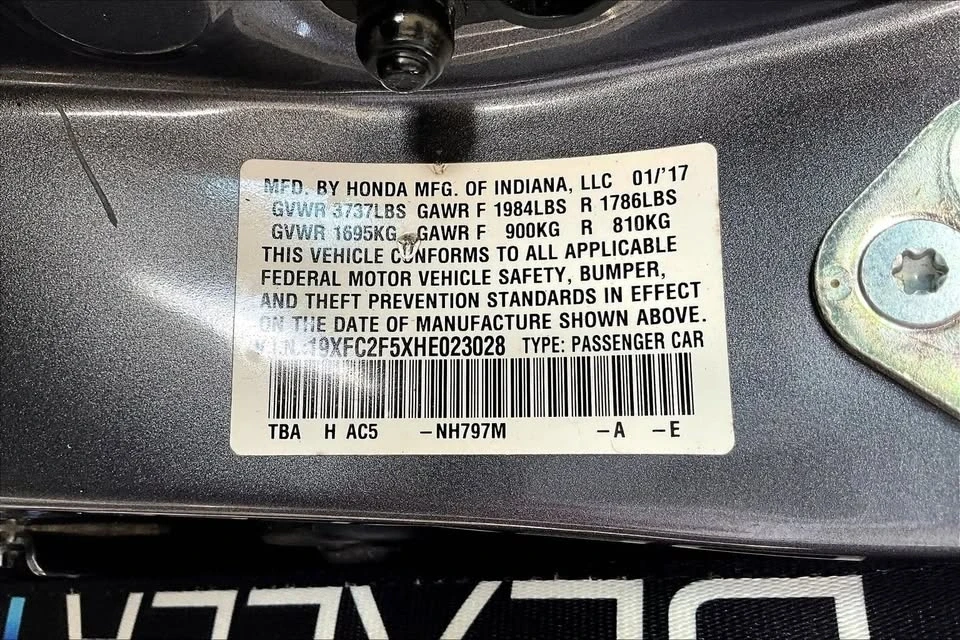 2017 Honda Civic 10th Gen - Image 6 of 19
