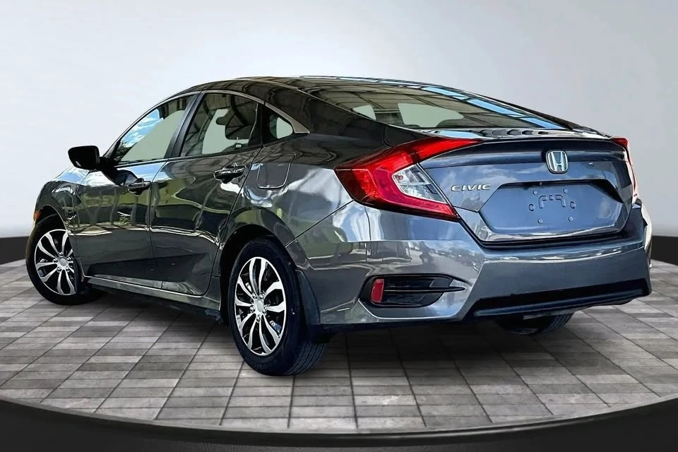 2017 Honda Civic 10th Gen - Image 2 of 19
