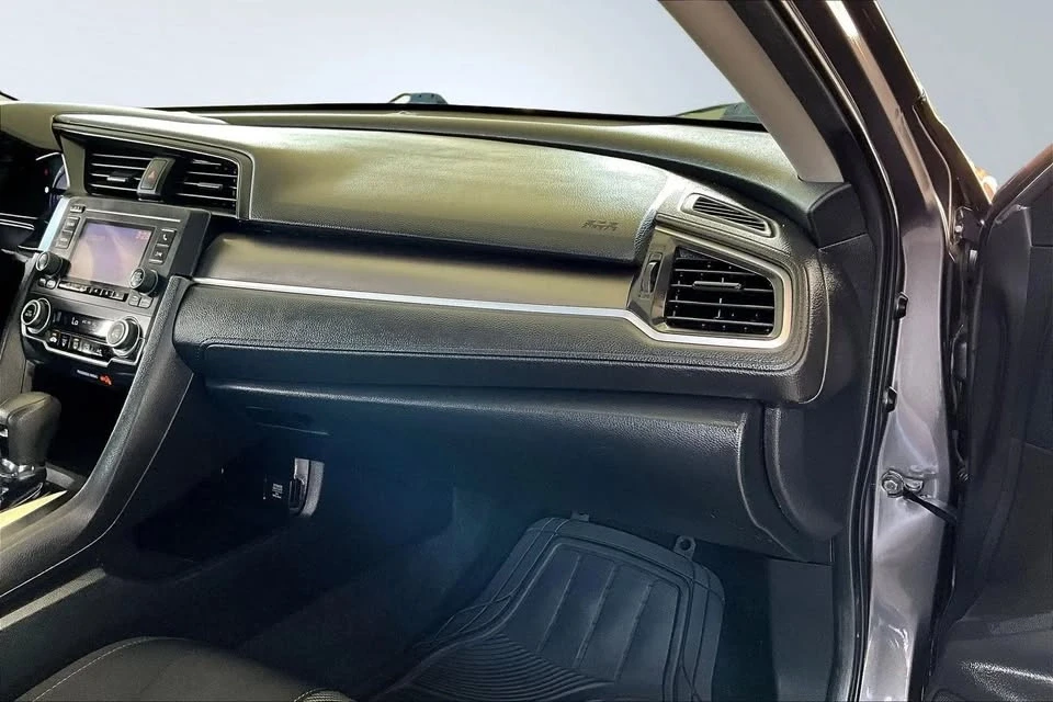 2017 Honda Civic 10th Gen - Image 18 of 19