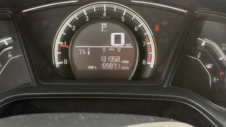 2017 Honda Civic 10th Gen - Image 18 of 19