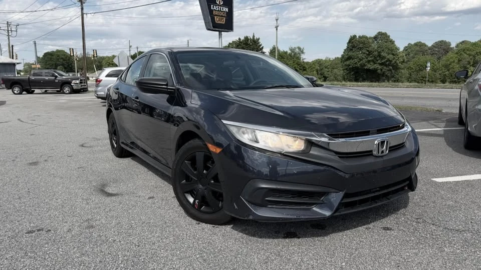 2017 Honda Civic 10th Gen - Image 2 of 19