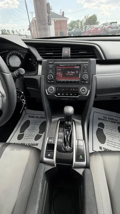 2017 Honda Civic 10th Gen - Image 14 of 19