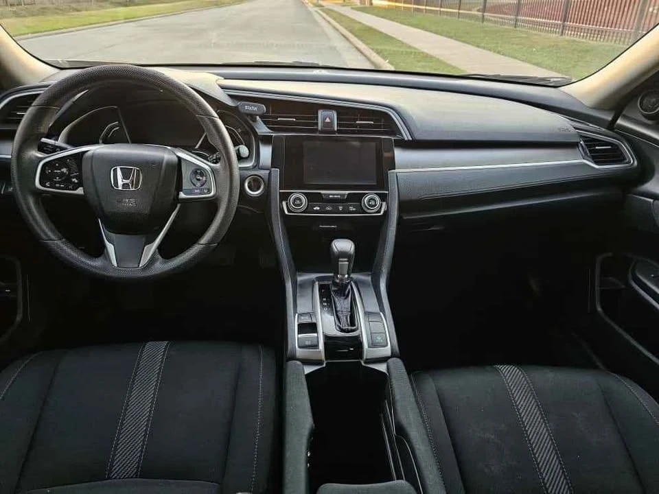 2017 Honda Civic 10th Gen - Image 2 of 5