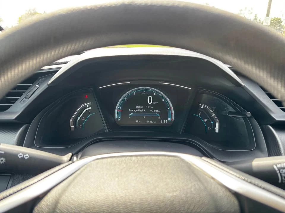 2017 Honda Civic 10th Gen - Image 11 of 16