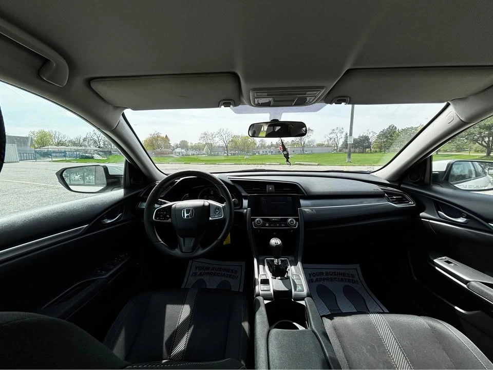 2017 Honda Civic 10th Gen - Image 9 of 16