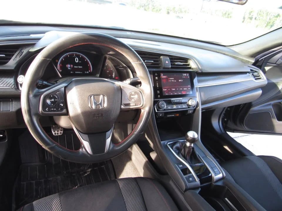 2017 Honda Civic 10th Gen - Image 16 of 19