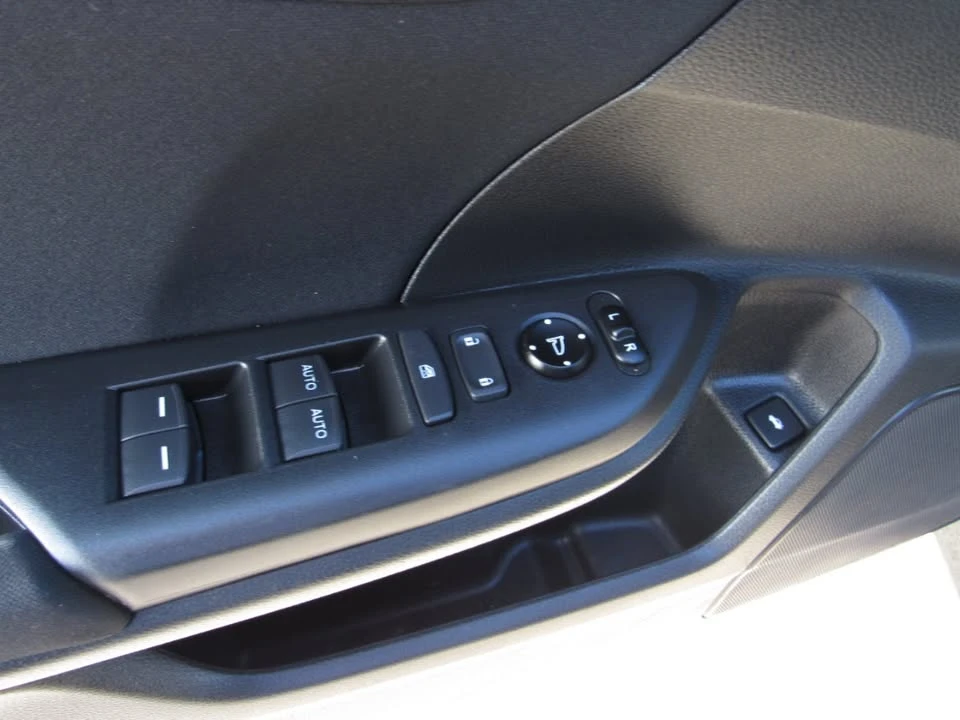 2017 Honda Civic 10th Gen - Image 11 of 19