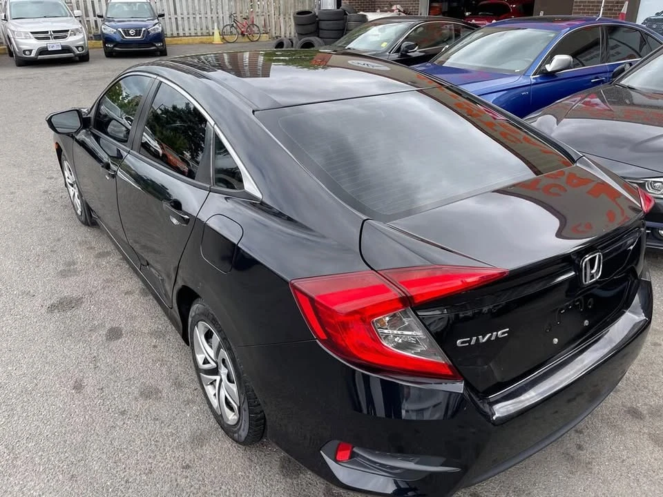 2017 Honda Civic 10th Gen - Image 3 of 18