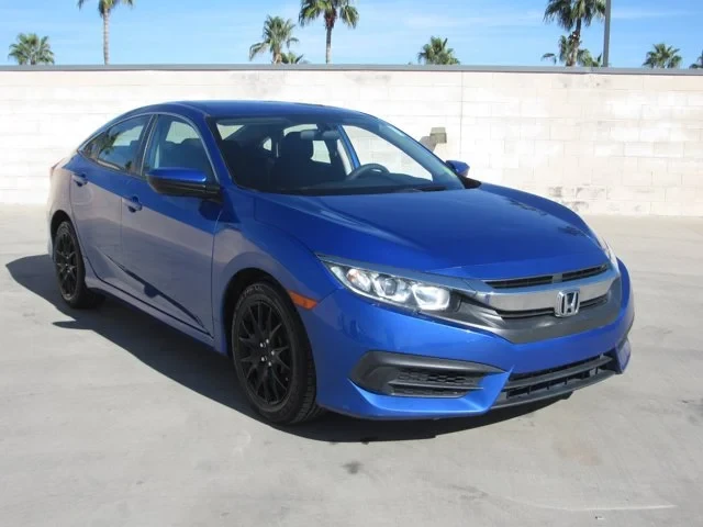 2017 Honda Civic 10th Gen - Image 2 of 13