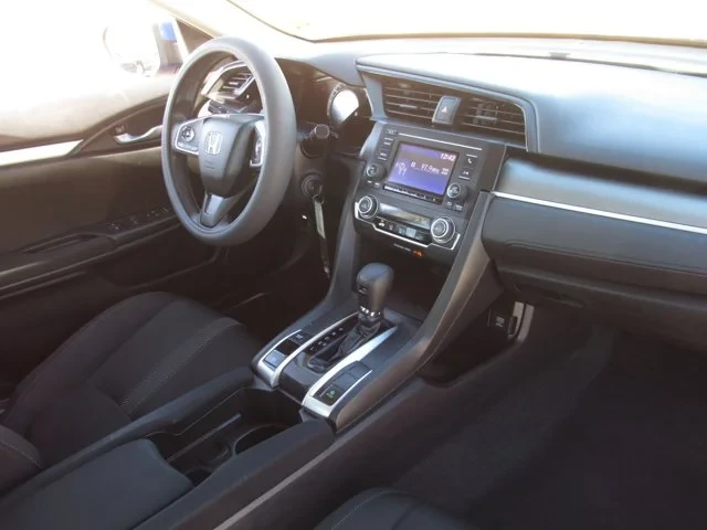 2017 Honda Civic 10th Gen - Image 9 of 13