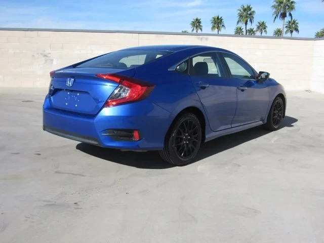 2017 Honda Civic 10th Gen - Image 5 of 13