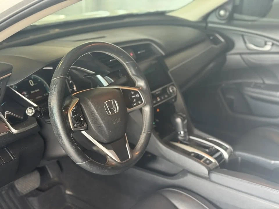 2017 Honda Civic 10th Gen - Image 3 of 12
