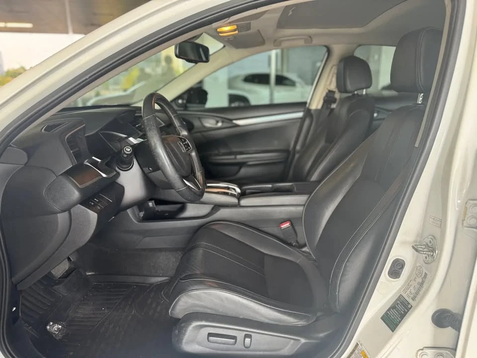 2017 Honda Civic 10th Gen - Image 5 of 12