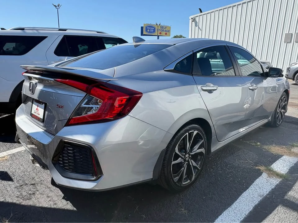 2017 Honda Civic Si 10th Gen - Image 2 of 4
