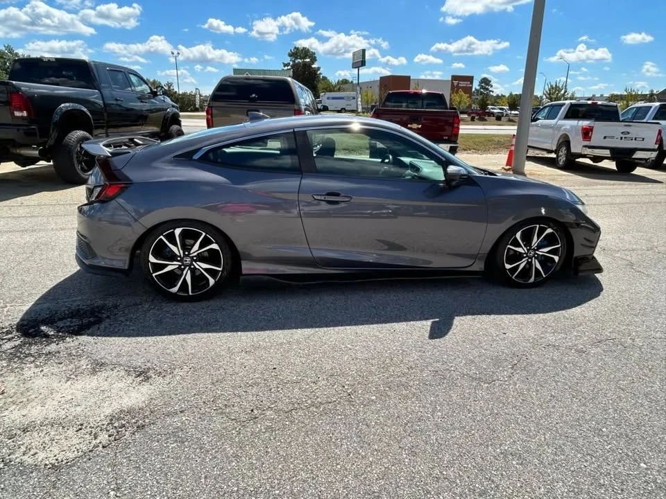 2017 Honda Civic Si 10th Gen - Image 8 of 17