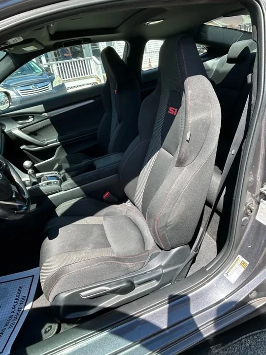 2017 Honda Civic Si 10th Gen - Image 11 of 17