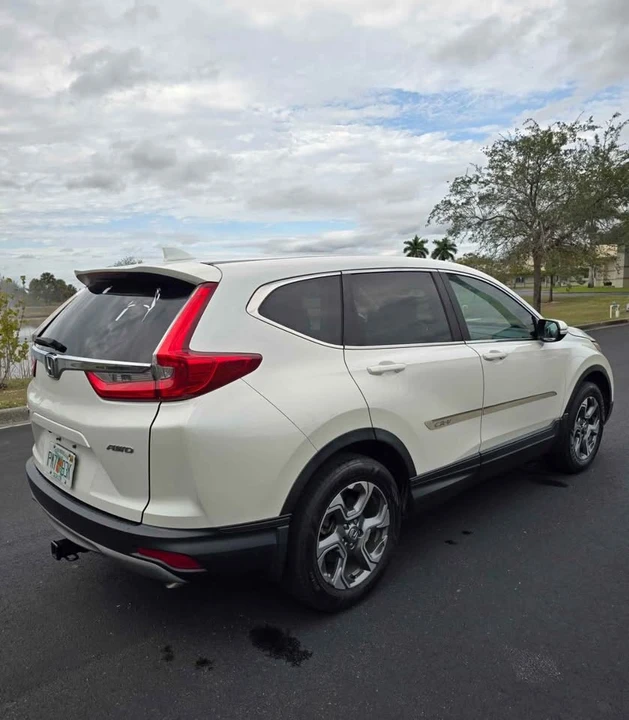 2017 Honda CR-V 5th Gen - Image 5 of 13