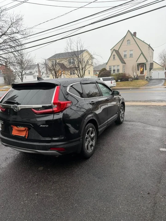 2017 Honda CR-V 5th Gen - Image 5 of 17