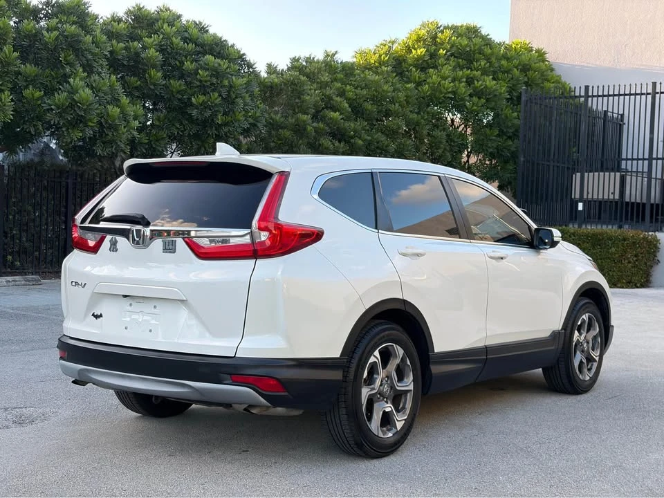 2017 Honda CR-V 5th Gen - Image 9 of 10