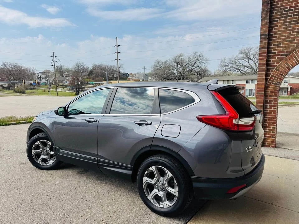 2017 Honda CR-V 5th Gen - Image 11 of 13