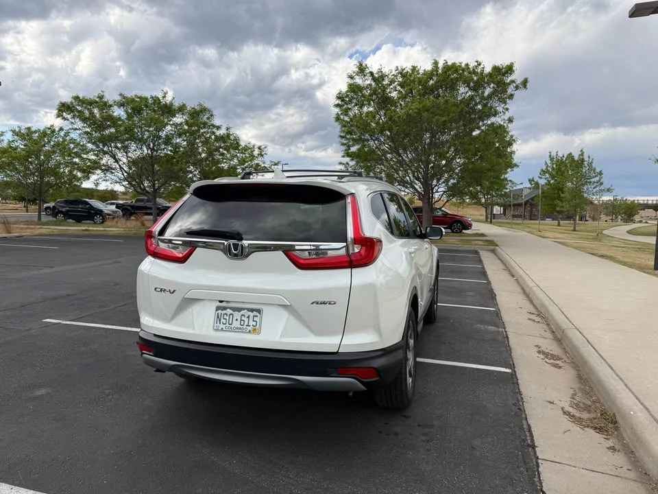 2017 Honda CR-V 5th Gen - Image 3 of 10