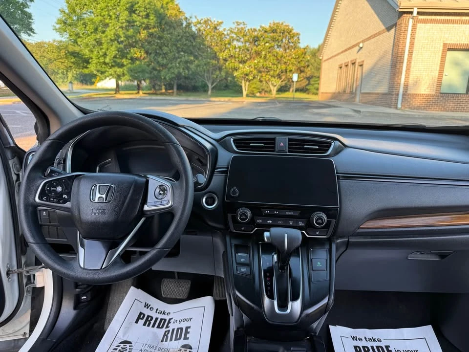 2017 Honda CR-V 5th Gen - Image 9 of 13