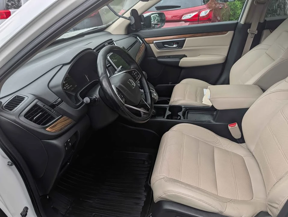 2017 Honda CR-V 5th Gen - Image 4 of 10