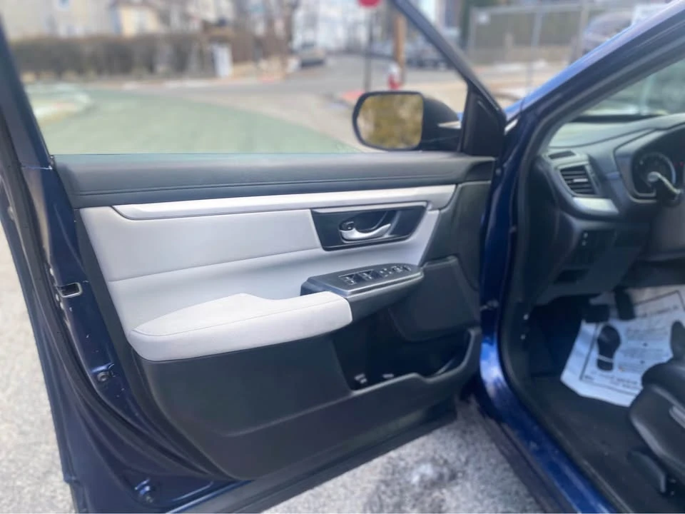 2017 Honda CR-V 5th Gen - Image 11 of 17