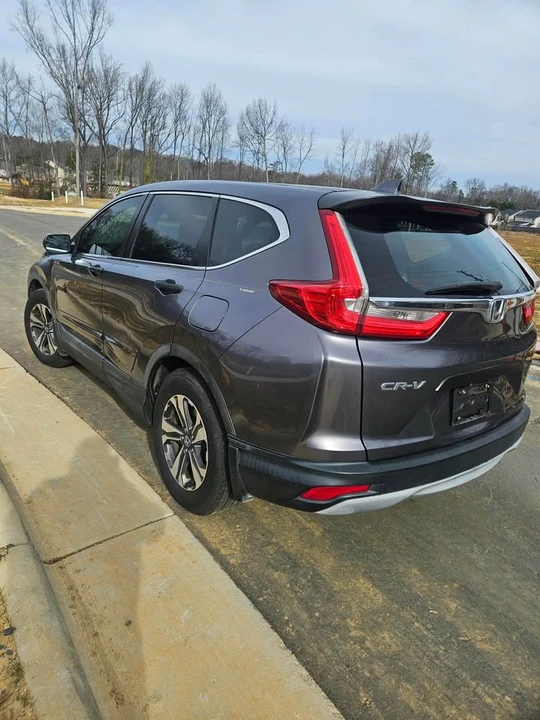 2017 Honda CR-V 5th Gen - Image 3 of 8