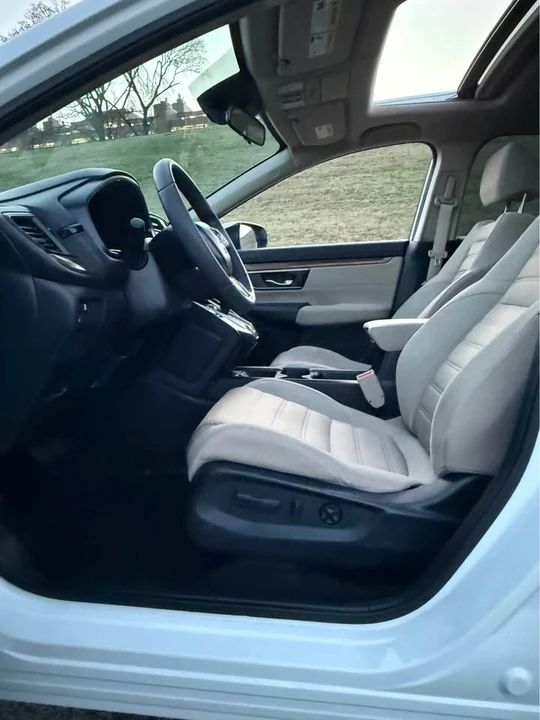 2017 Honda CR-V 5th Gen - Image 10 of 20