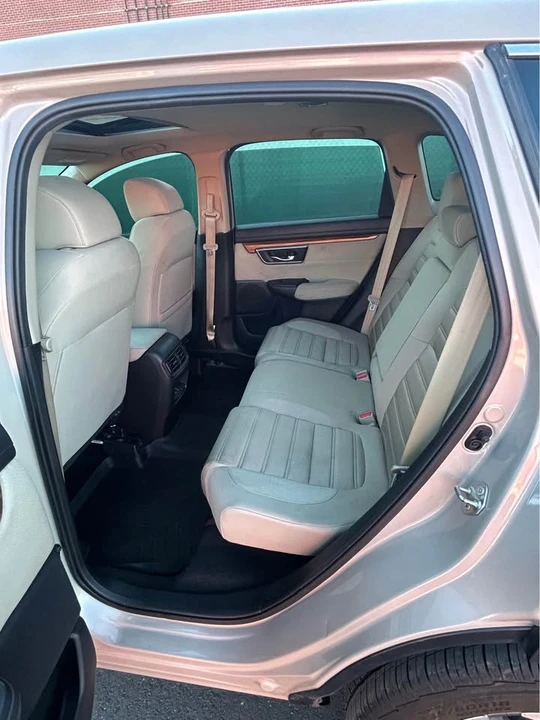 2017 Honda CR-V 5th Gen - Image 5 of 8